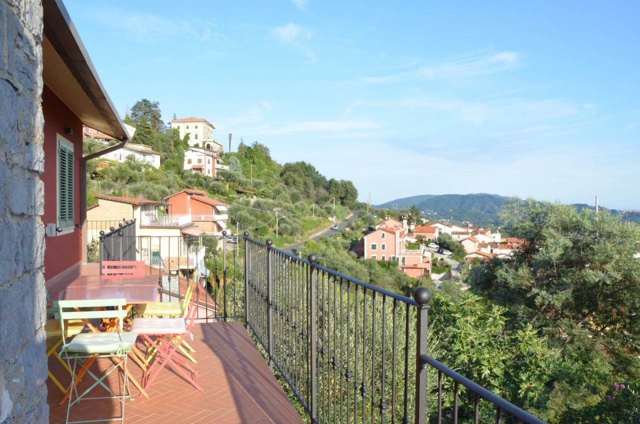La Casa Con Vista Di Emma Apartment Vezzano Ligure Exterior photo